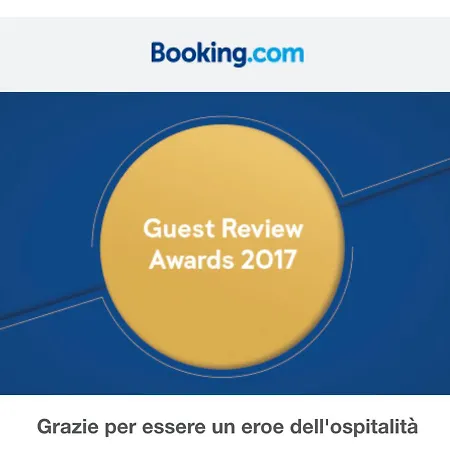 Diaz 18 לינה וארוחת בוקר