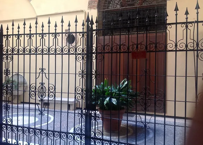 Diaz 18 Bed & Breakfast 4*